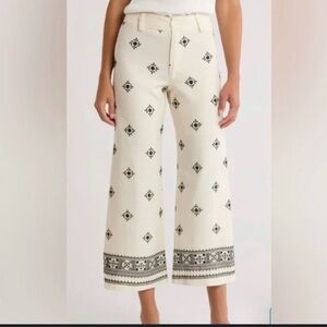 Elie Tahari Off-White Linen Pants